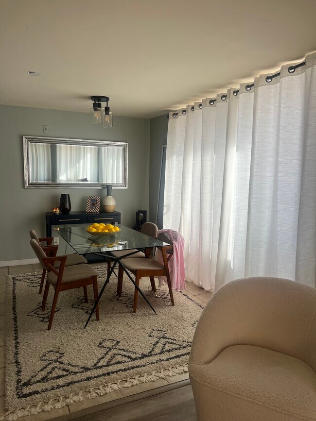 Foto del edificio - 4627 Ocean Blvd