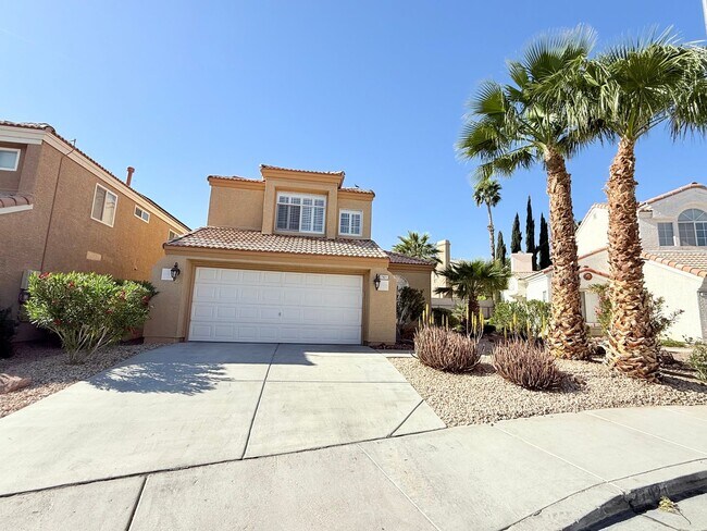Building Photo - Wonderful South Shores single-family house...