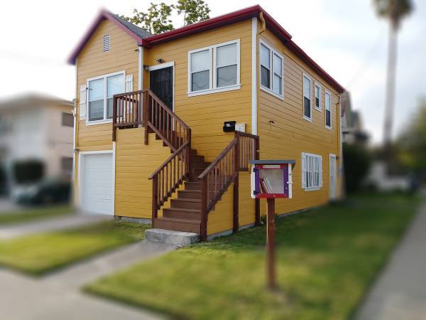 Exterior - 1399 Harmon St