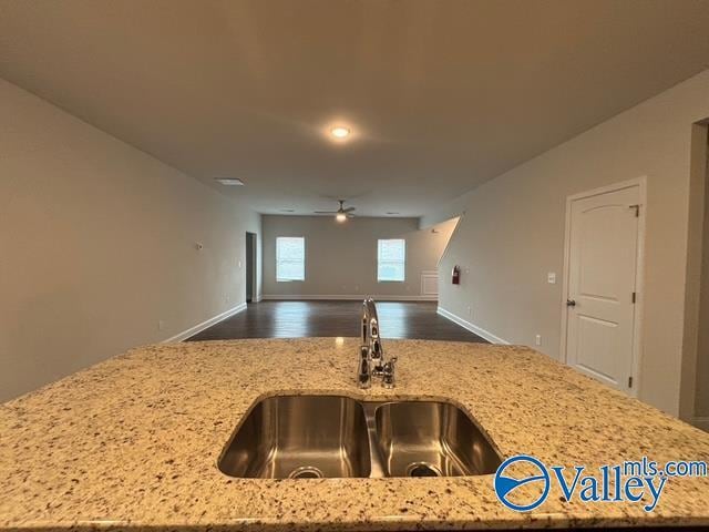 Foto del edificio - 4218 Textile Ln