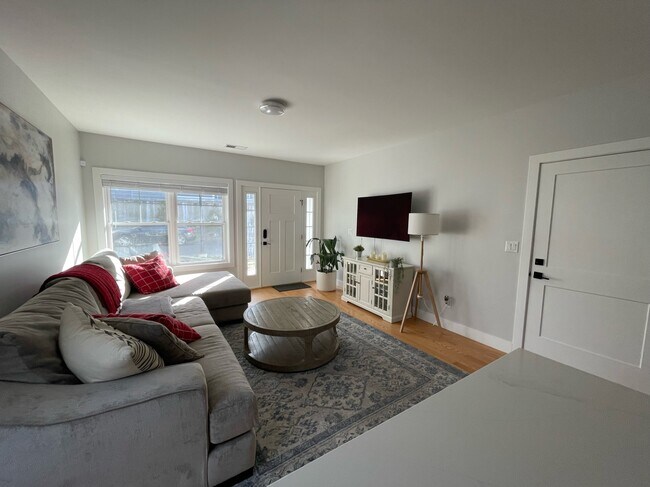 Owner Occupied - 301 Harbour Close