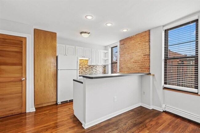 Foto del edificio - 540 Jersey Ave