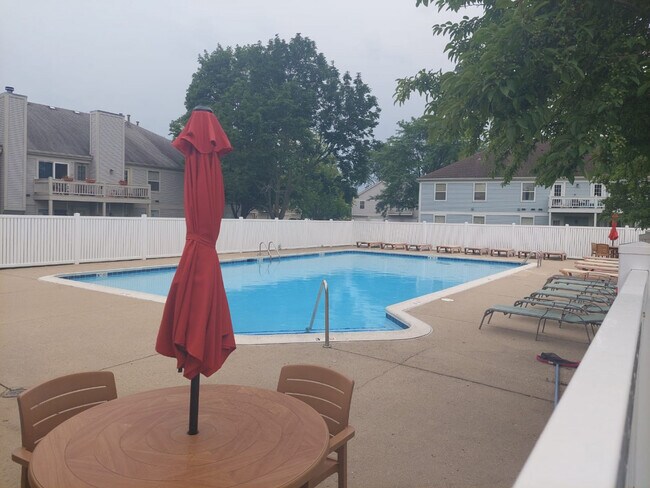 Foto del edificio - 1266 Bradwell Ln