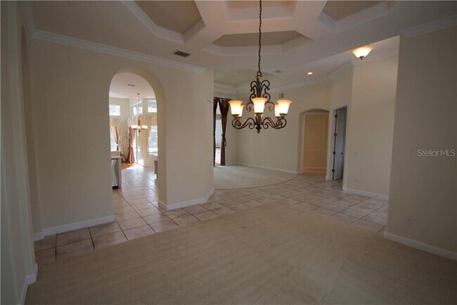 Building Photo - 14426 Dover Forest Dr