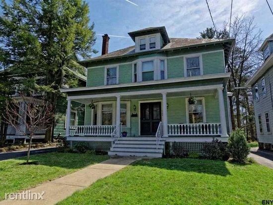 Building Photo - 5 br, 3 bath House - 1124 Rugby Road