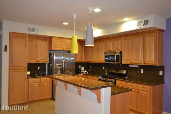 Building Photo - 15 Bettencourt Way