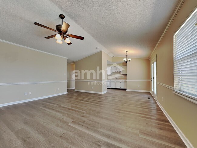 Foto del edificio - 5721 Jamaica Ln