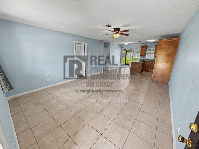 Foto del edificio - 843 SW 16th Terrace