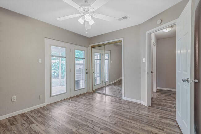 Building Photo - 1522 Ramada Dr