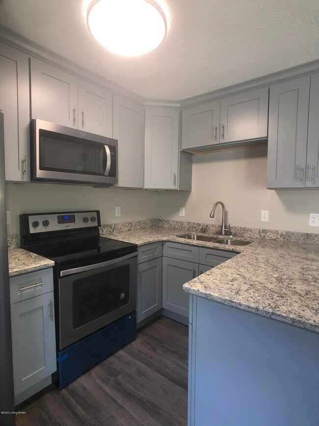 Foto del edificio - 2505 Lindsay Ave