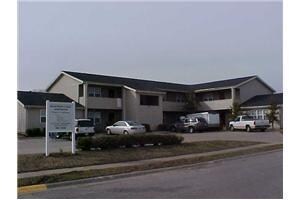 Foto principal - Heartwood Court Apartments