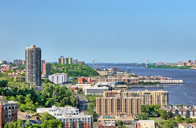Foto del edificio - 7004 Boulevard E