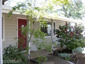 Building Photo - 12381 Sunset Ave