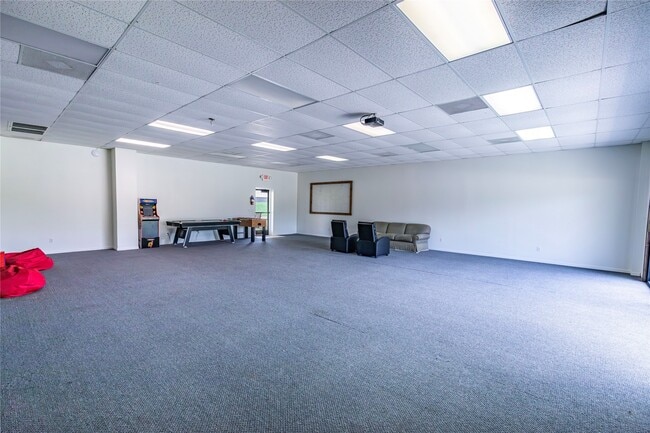 Building Photo - 425 E Obryant St