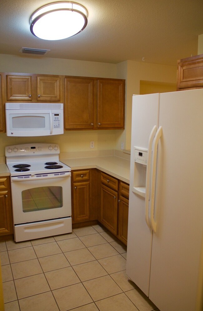 Building Photo - ** HERITAGE BAY ** 2 BED + DEN / 2.5 BATH TOWNHOME - NORTH NAPLES