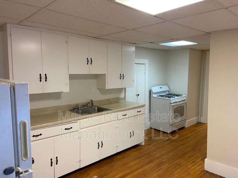 277 Brunswick St Unit Apt. 5, Old Town, ME 04468 Condo for Rent in Old Town, ME