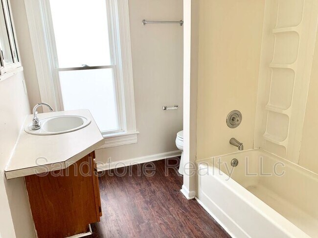 Foto del edificio - 526-528 Hamilton Ave