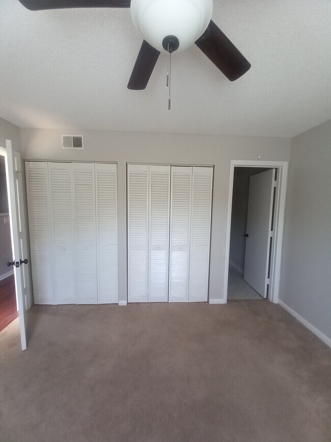Building Photo - 1622 Eagles Pl