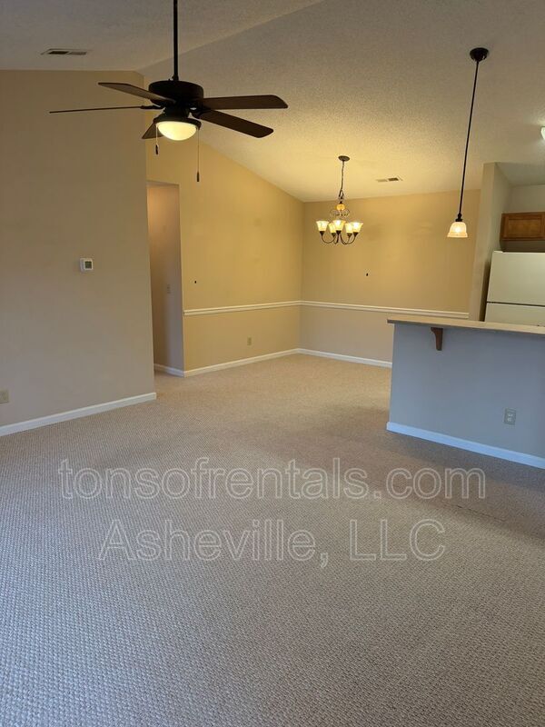 Foto del edificio - 149 Morningside Ln