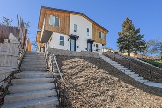 Building Photo - 1331 Newton St