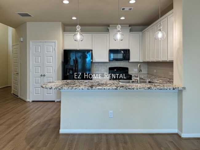 Photo - 5541 Evanston Ln Townhome