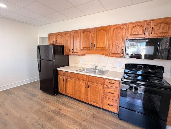 Foto del edificio - 49 S Fourth St