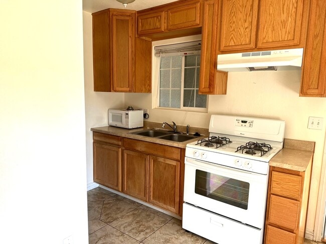 Building Photo - 3420 Tori Lorene Ave
