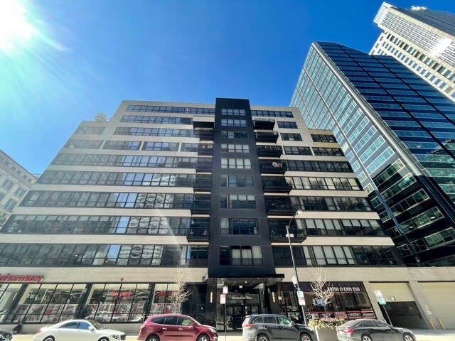 Foto principal - 130 S Canal St