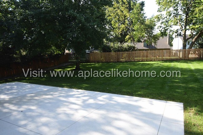 Building Photo - 11611 W 115th St Overland Park KS 66210