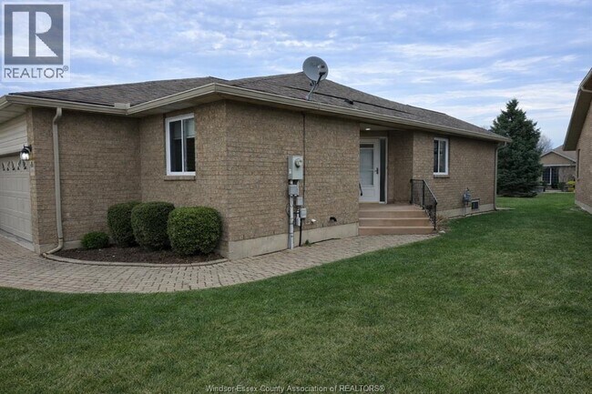 Building Photo - 1066 Thurso Way