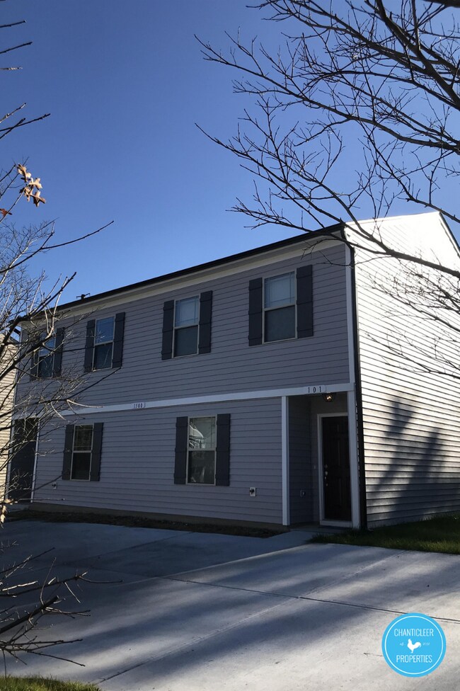 Foto del edificio - 1212 Haybrook Ln