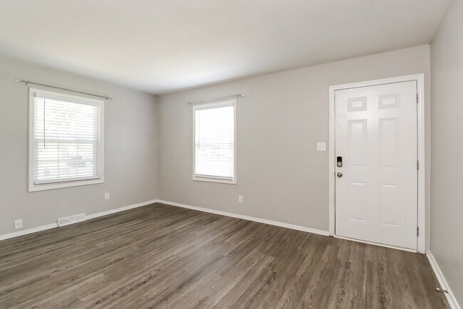Foto del edificio - 619 Kentbrook Dr