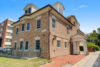 Building Photo - 727 South Forest Avenue