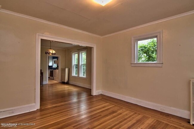 Building Photo - 4 br, 2 bath House - 814 Sunset Street