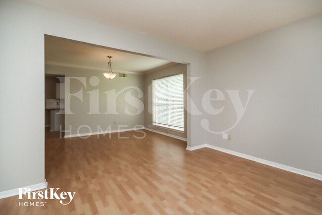 Building Photo - 1039 Wentworth Dr