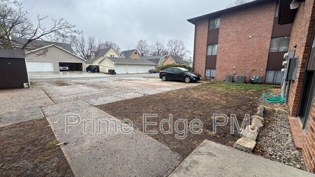 Foto del edificio - 4521 Madison Ave