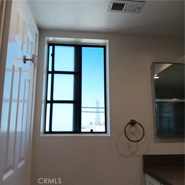 Foto del edificio - 1419 W 179th St