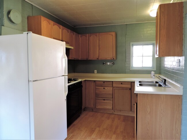 Building Photo - 2BR Home for Rent in Bingen - Pet Friendly!