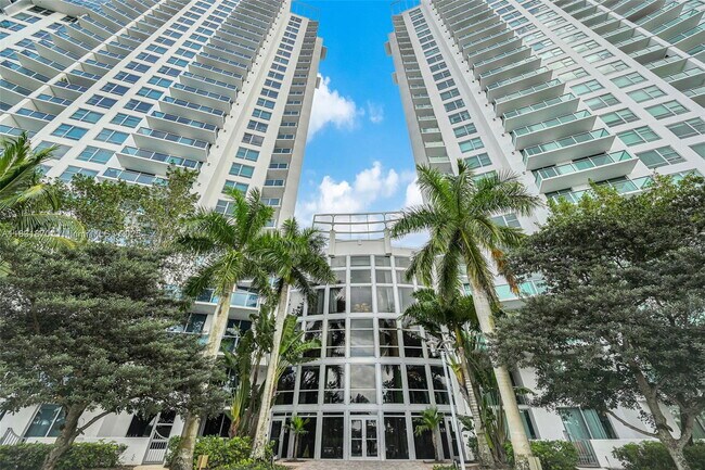 Foto del edificio - 2681 N Flamingo Rd