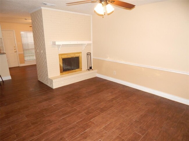 Building Photo - 429 Sunset Dr