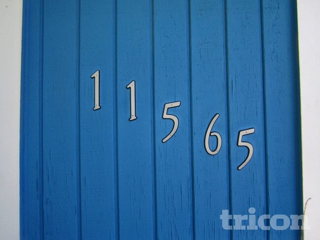 Foto del edificio - 11565 N Ride Cir E