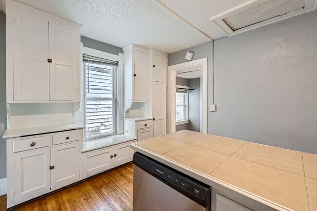 Foto del edificio - 3118 Pleasant Ave