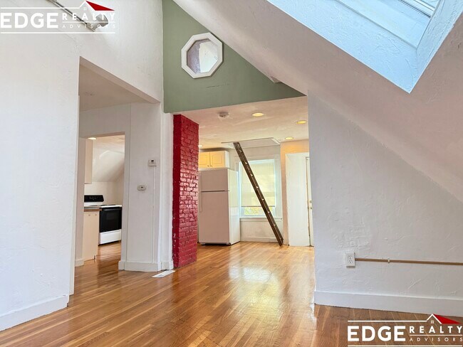 Foto del edificio - 8 South St