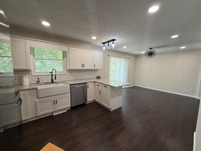Foto del edificio - 3 bedroom 2.5 bathroom Home - Kingsport TN