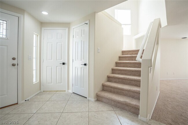 Foto del edificio - 9495 Lenox Crater Ct