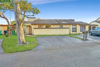Building Photo - 12704 SW 71st Terrace