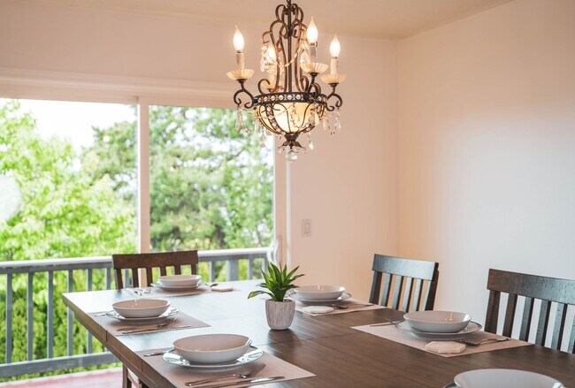 Foto del edificio - Argay Terrace Day Ranch with Views!