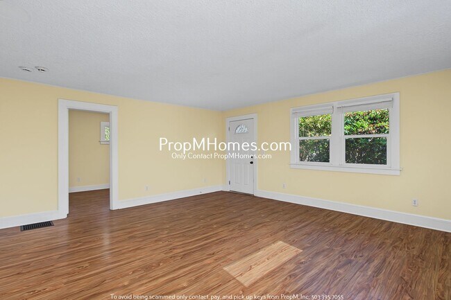 Foto del edificio - 9038 NE Humboldt St
