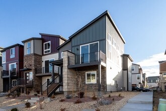 Building Photo - 6739 Cool Breeze Dr