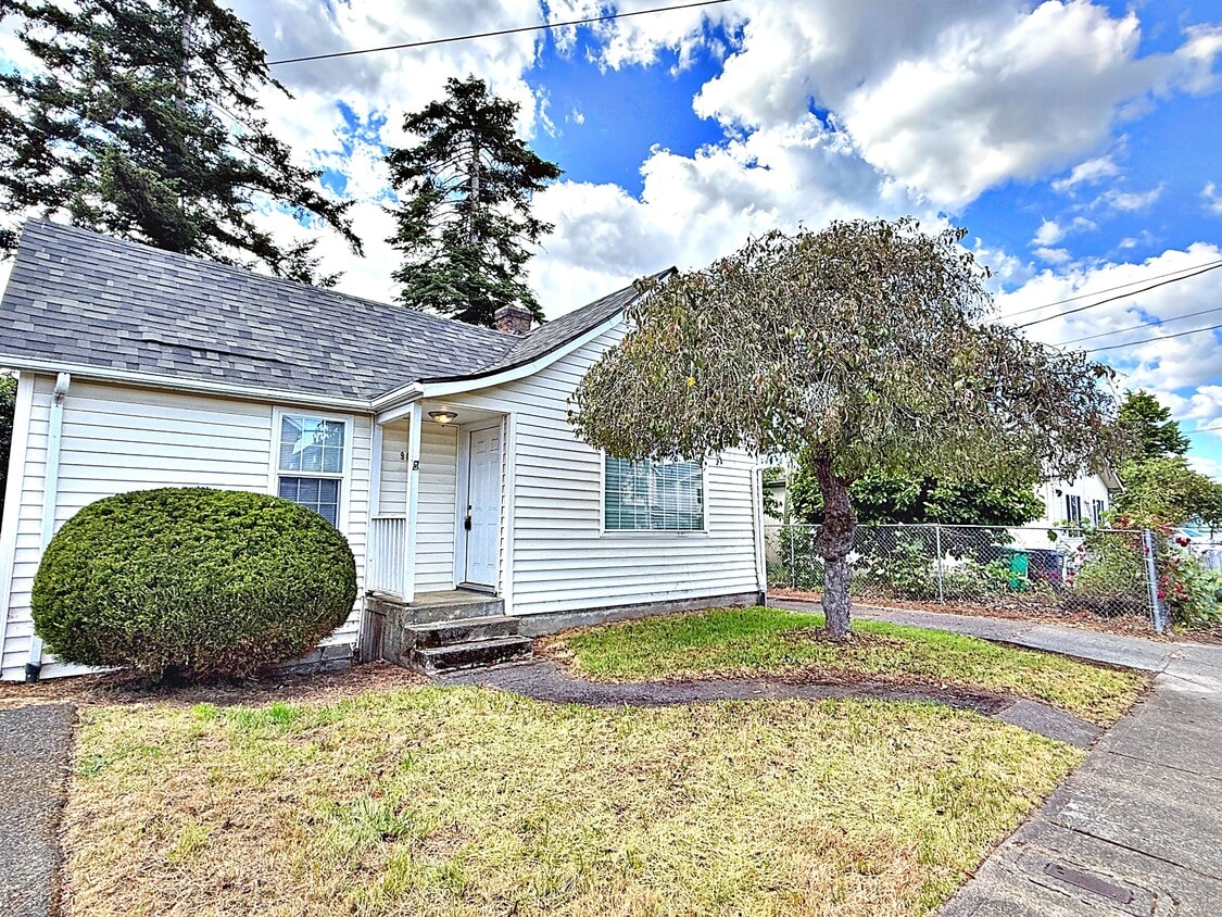 Photo - 905 NE 94th Ave (Portland, OR)